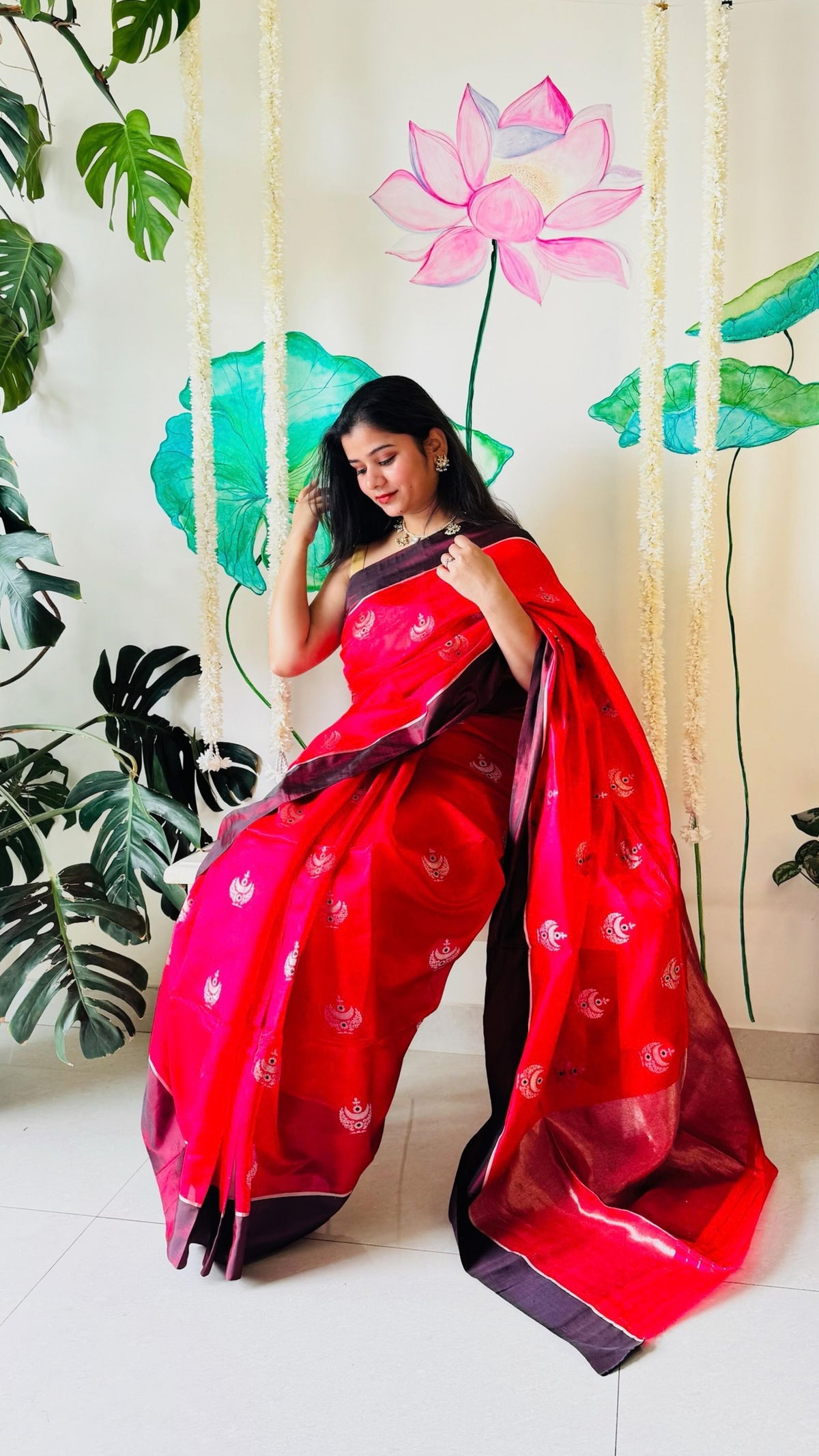 SALONI