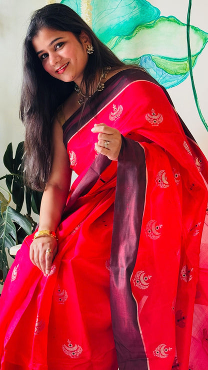 SALONI
