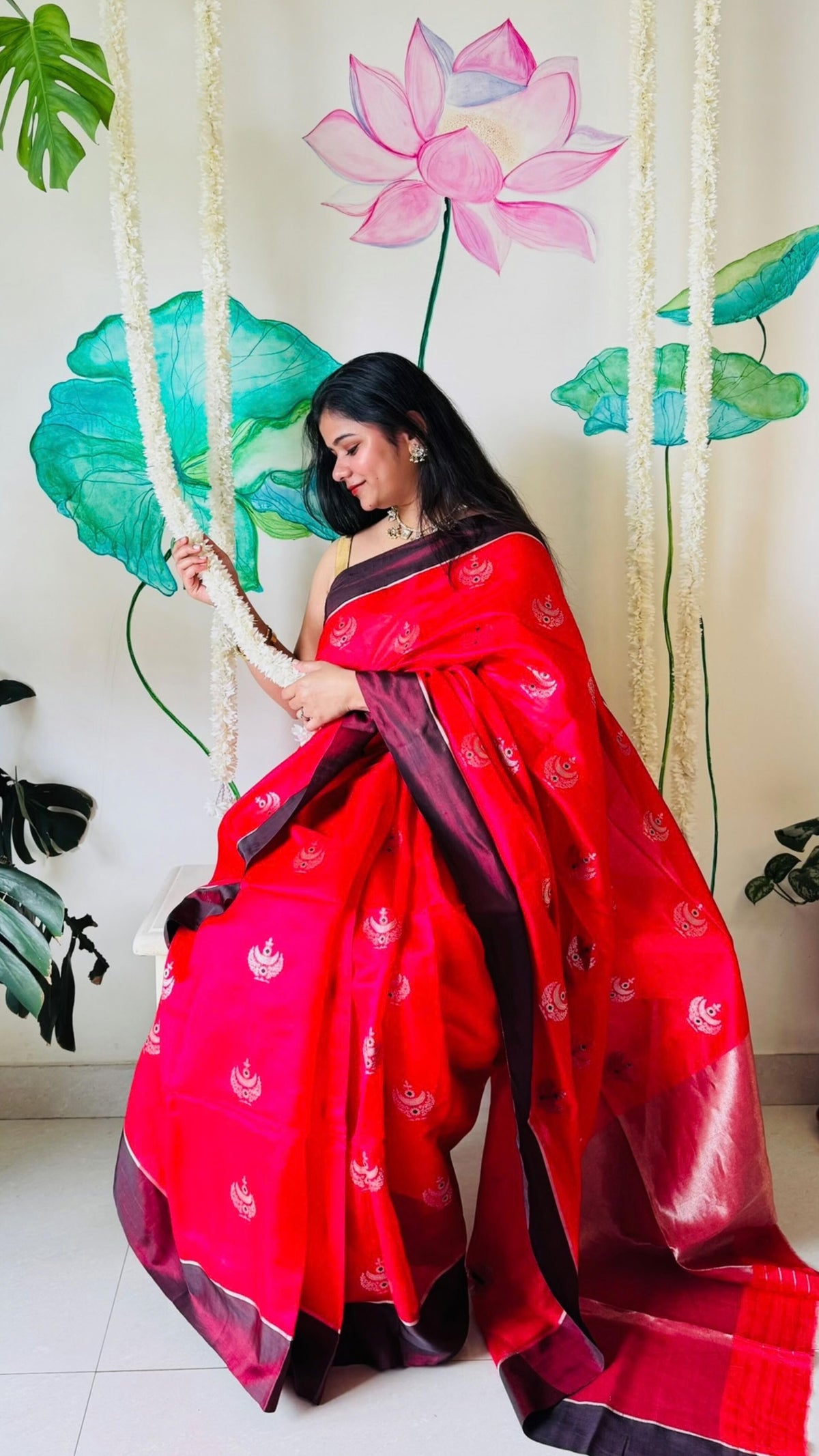 SALONI
